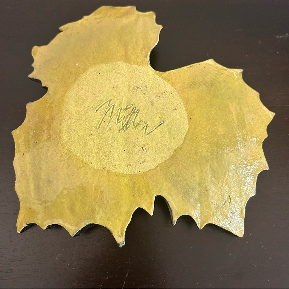 Vintage Ceramic Maple Leaf Dish Hand Crafted Fall Decor Trinket Tray 9” - Picture 2 of 6